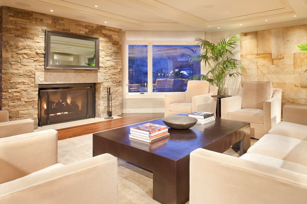 Beige living room with windows to the north