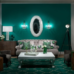 Emerald wall in the living room of a country house