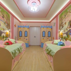Fairytale room interior para sa dalawang bata