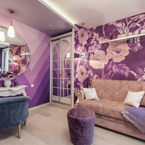 Lilac color in the design of the room