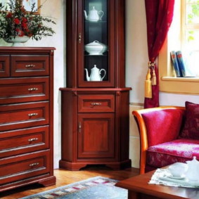 Wooden hall furniture in classic style