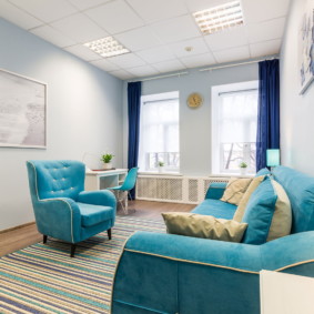 blauwe kleur in het interieur