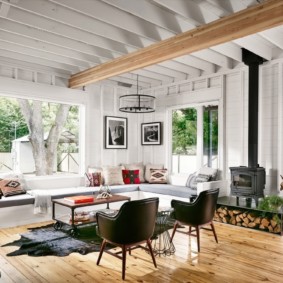 dzīvojamā istaba modernā stila dekorā