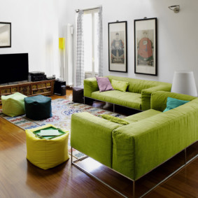 living room in green design photo