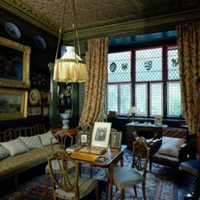 English style living room photo options