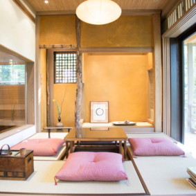 Interiorul camerei în stil japonez