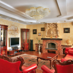 klasikinio stiliaus gyvenamojo kambario dekoras
