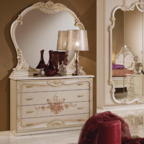 tủ quần áo với một tấm gương cho một thiết kế hình ảnh phòng ngủ