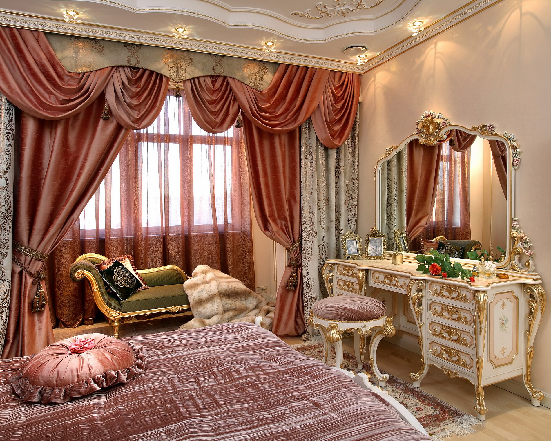 baroque apartment in pink