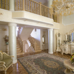 baroque style apartment
