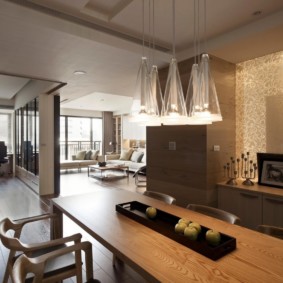 stanze di illuminazione nelle idee di design dell'appartamento