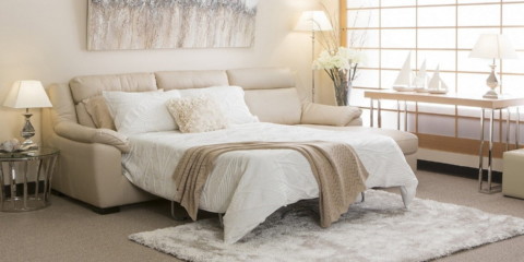 спалня с дизайн на диван