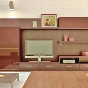 parete per TV nelle idee di arredamento del soggiorno