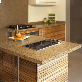 stol od umjetnog kamena u kuhinji mogućnosti foto