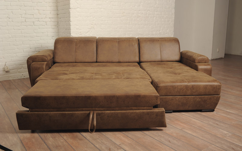 canapea de colț în sufragerie în sufragerie