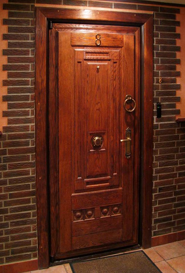 masívne dubové vchodové dvere