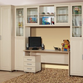 Stijlvol meubilair voor een kinderdagverblijf in een modern appartement