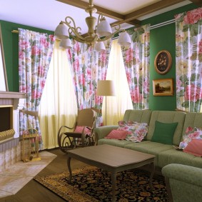 A nappali méretei 4–4, Provence stílusában
