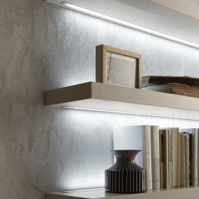 Decoratieve verlichting voor wandplanken