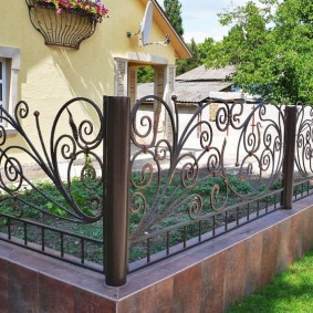 Yazlık dekoratif çit