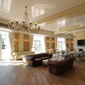 Spacious room with large chandeliers