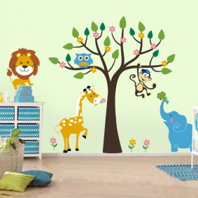 Animale din desene animate preferate de pe peretele camerei