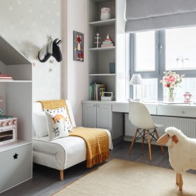 Interiér detskej izby s modulárnym nábytkom