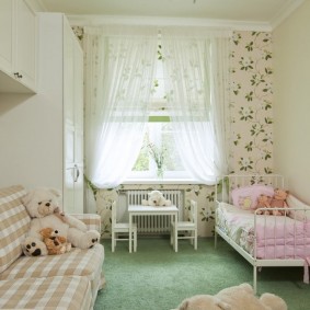 Útulná miestnosť pre malé dievčatko