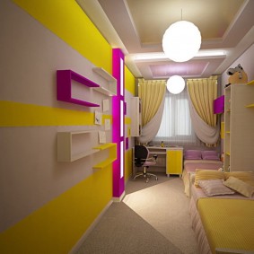 Világos belső szoba egy iskolás gyermek számára