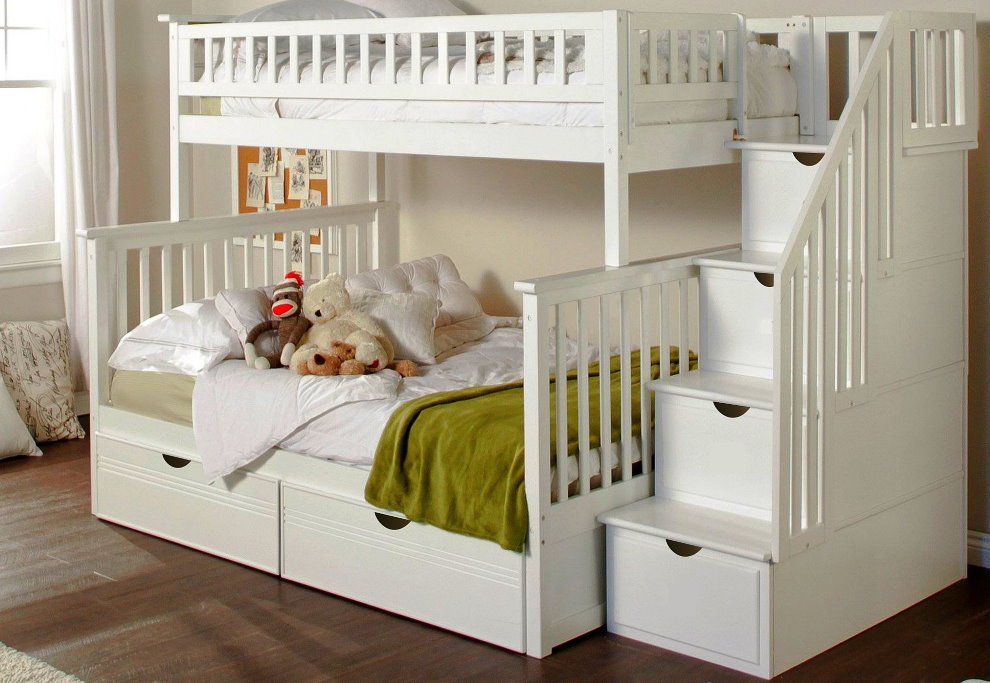 سرير أبيض في طبقتين للأطفال من نفس الجنس