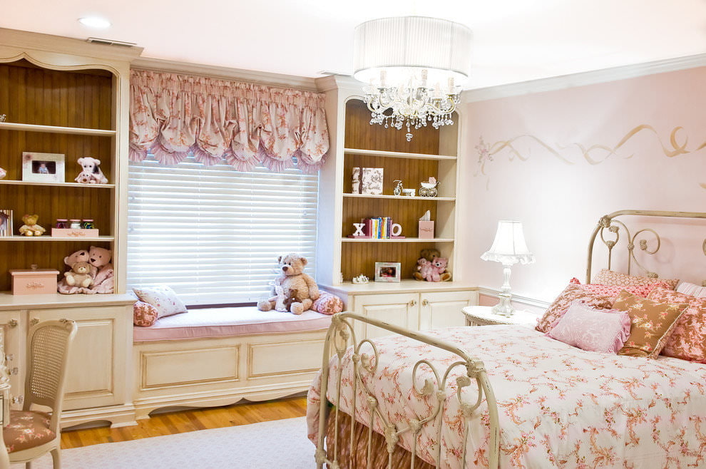Provence style girl's room with short curtains