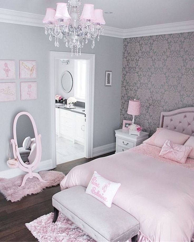 Light pink bedding on a baby bed