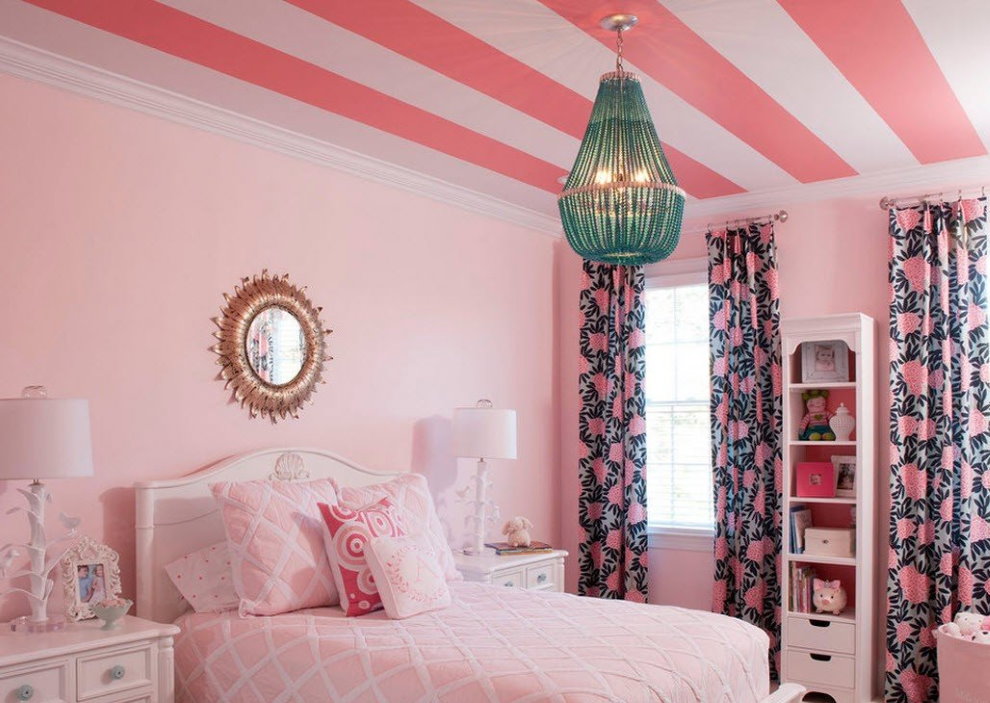 Pink stripes on the ceiling of a nursery for a girl