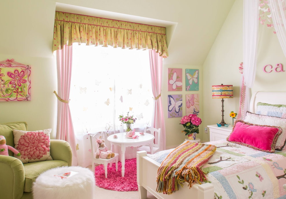 Pink curtains on the bedroom window for the daughter