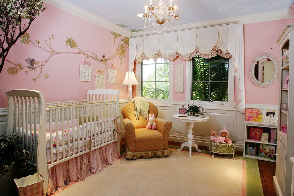 Chambre de bébé rose