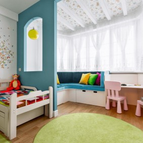 Small partition in the children's room