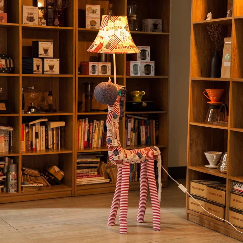 Karikatūras žirafes bērnu grīdas lampa