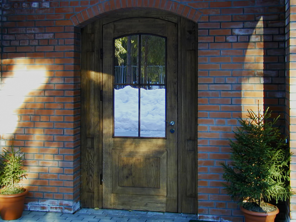 декор на дървена входна врата