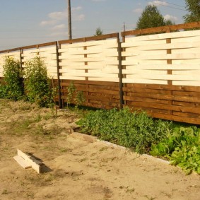 medinė tvora sklypo projekto nuotrauka