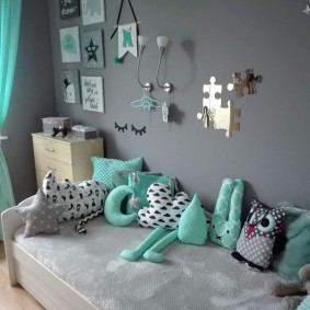 DIY grijs muurdecor in de kinderkamer