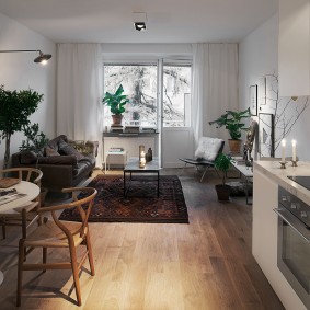 Langwerpig studio-appartement met een balkon