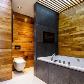 Laminate in the interior of the combined bathroom