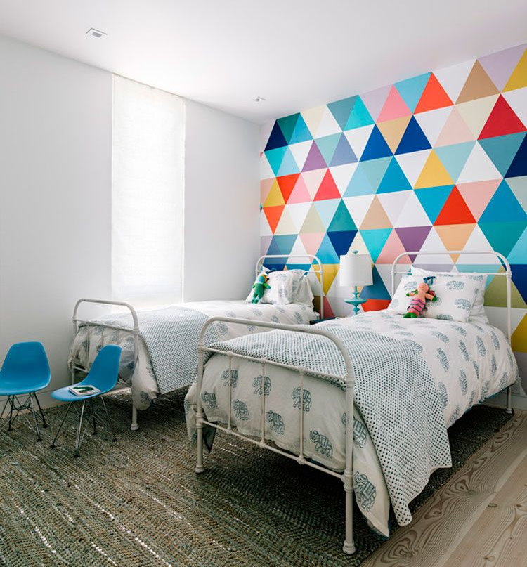 Latex geometric patterns on girls bedroom wall