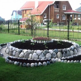 DIY flowerbeds ideas overview