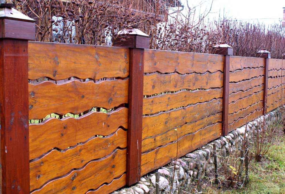 прелепа ограда од плоча