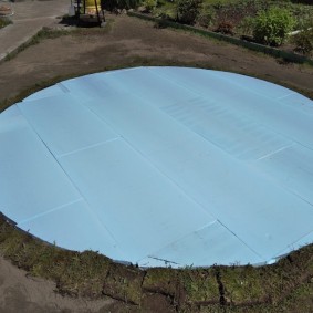Penoplex on the platform for the frame pool