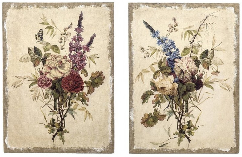 Buchete de flori pe afișele dormitorului în stil Provence