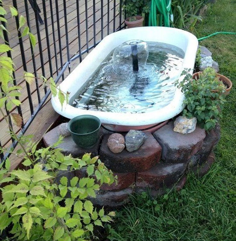 DIY dam i landet fra et gammelt bad