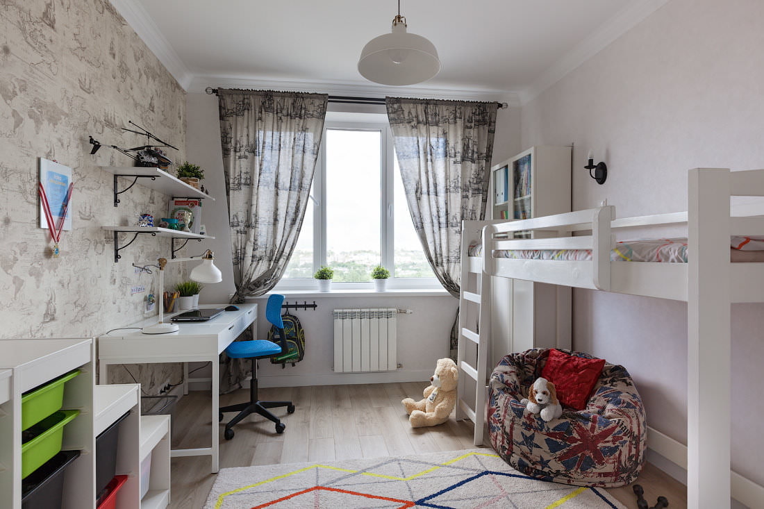 gordijnen in de kinderkamer donker