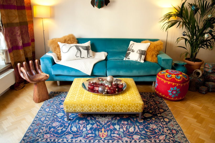 Sammenleggbar sofa med blått møbeltrekk